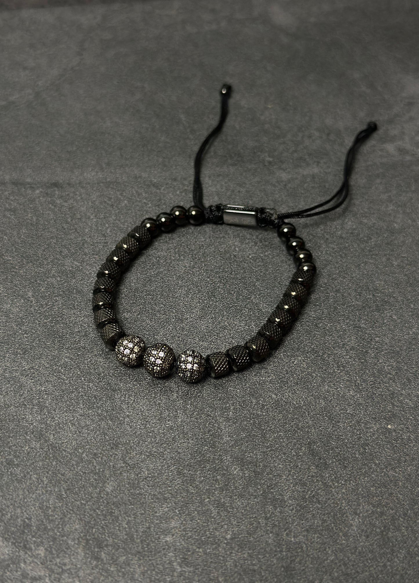 EXCLUSIVE BLACK BRACELET
