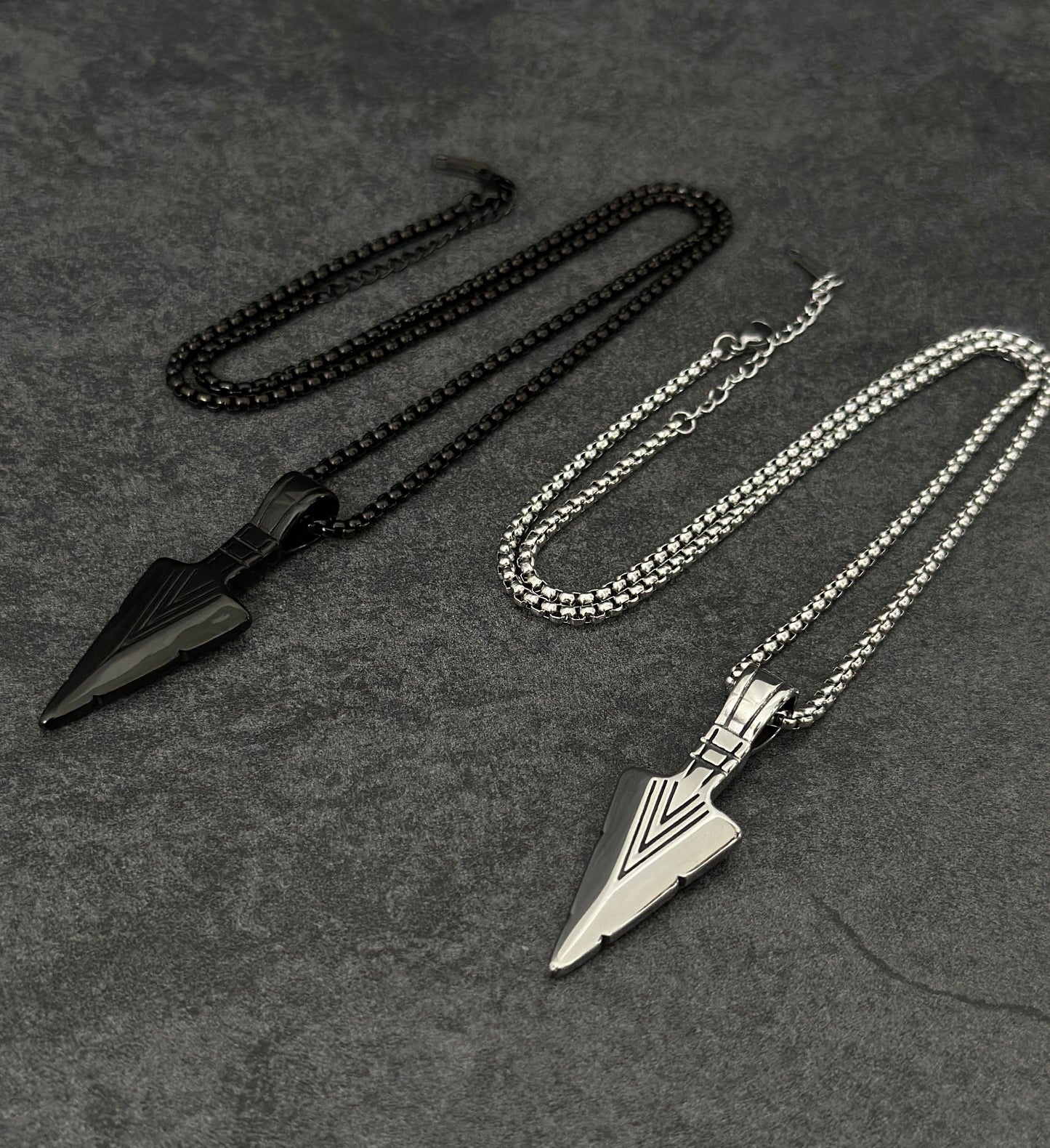 ARROW NECKLACE